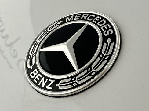 Used 2024 Mercedes-Benz GLS 580 4MATIC w/ E-Active Body Control Package image 34