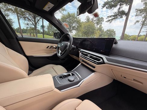 Used 2024 BMW 330i Sedan w/ Premium Package RWD image 19