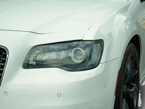 Used 2021 Chrysler 300 Touring L image 27