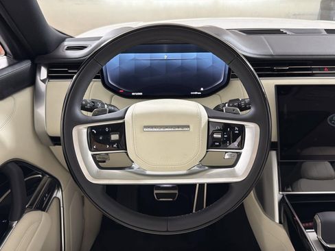 New 2025 Land Rover Range Rover SE image 11
