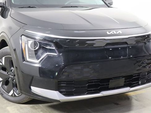Used 2025 Kia Niro Wind w/ Wind Preserve Package FWD image 46