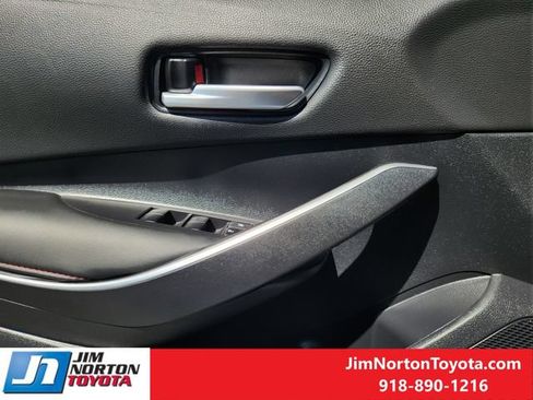 Used 2024 Toyota Corolla SE FWD image 25