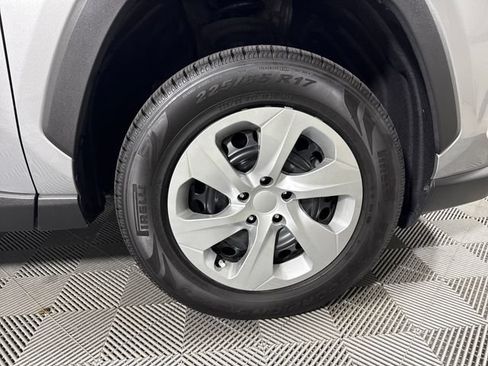Used 2021 Toyota RAV4 LE AWD/4WD image 11