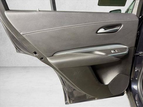Used 2023 Cadillac XT4 Premium Luxury FWD image 22
