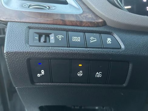 Used 2017 Hyundai Santa Fe FWD image 23