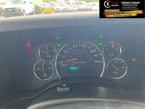 Used 2023 Chevrolet Express 3500 w/ Driver Convenience Package image 14