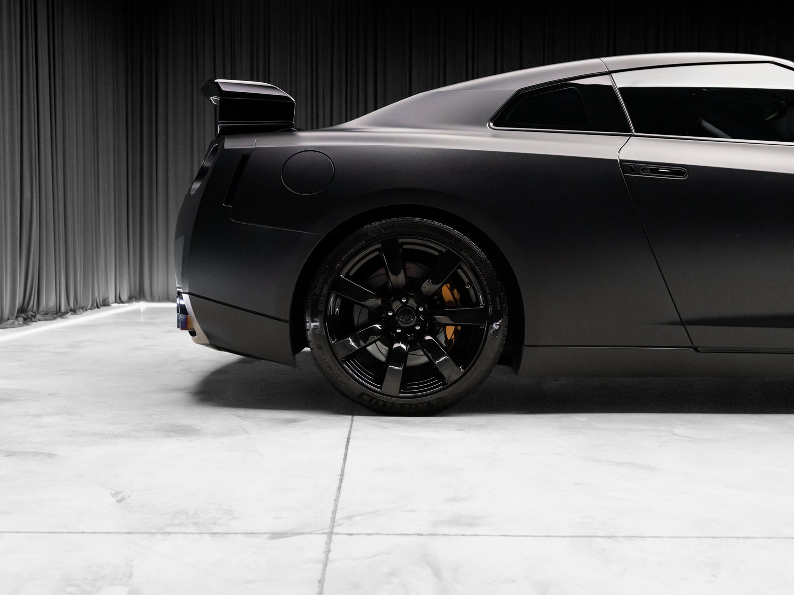 Used 2009 Nissan GT-R Premium AWD/4WD image 29