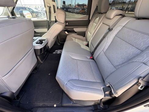 Used 2024 Toyota Tundra Limited image 9