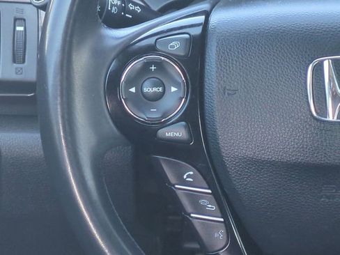 Used 2017 Honda Accord Touring image 20