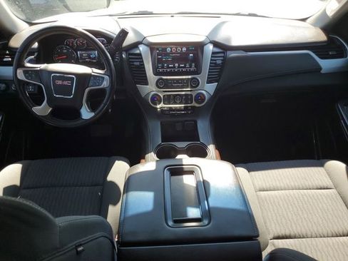 Certified 2019 GMC Yukon SLE w/ SLE Value Package AWD/4WD image 25