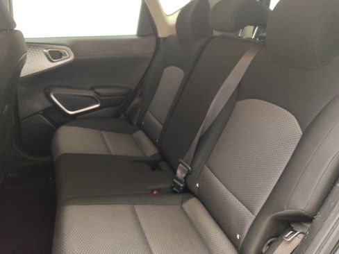 Used 2020 Kia Soul LX image 18