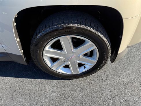 Used 2011 GMC Terrain SLT image 8