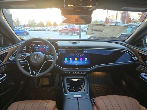 New 2026 Mercedes-Benz E 350 4MATIC Sedan image 18