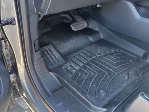 Used 2024 Ford F350 Lariat w/ FX4 Off-Road Package image 13