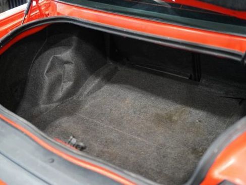 Used 2017 Dodge Challenger R/T Scat Pack RWD image 31
