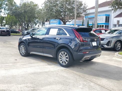 Certified 2023 Cadillac XT4 Premium Luxury image 2