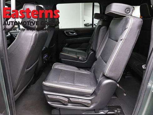 Used 2023 Chevrolet Suburban Premier image 24