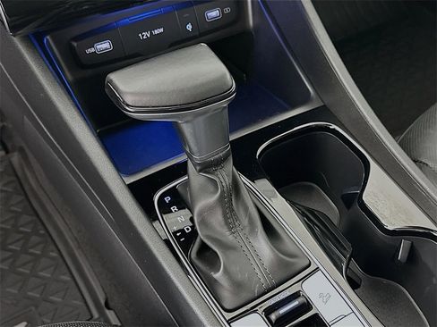 Used 2022 Hyundai Santa Cruz Limited w/ Winter Package image 22