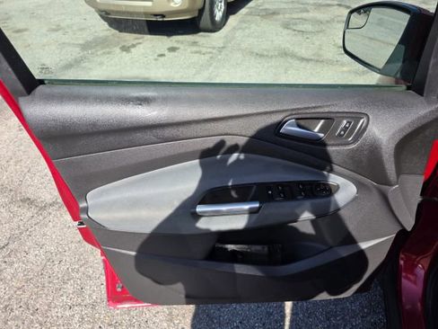 Used 2013 Ford Escape SE FWD image 11