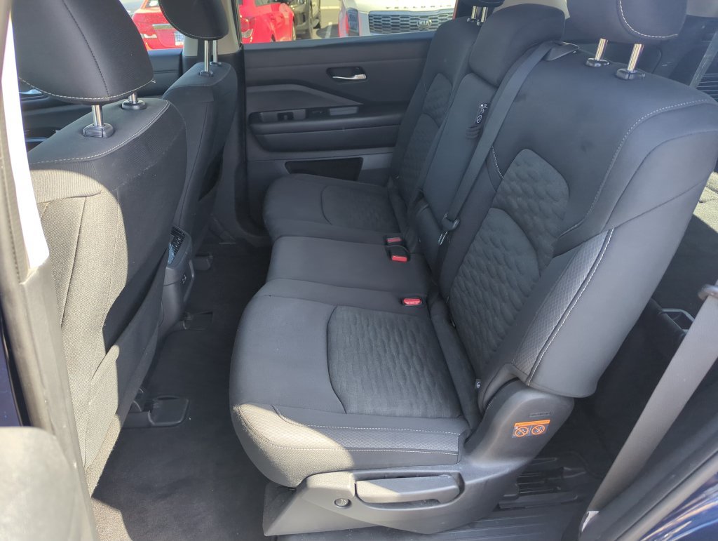 Used 2022 Nissan Pathfinder SV AWD/4WD image 28
