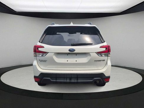 Used 2023 Subaru Forester Premium AWD/4WD image 7