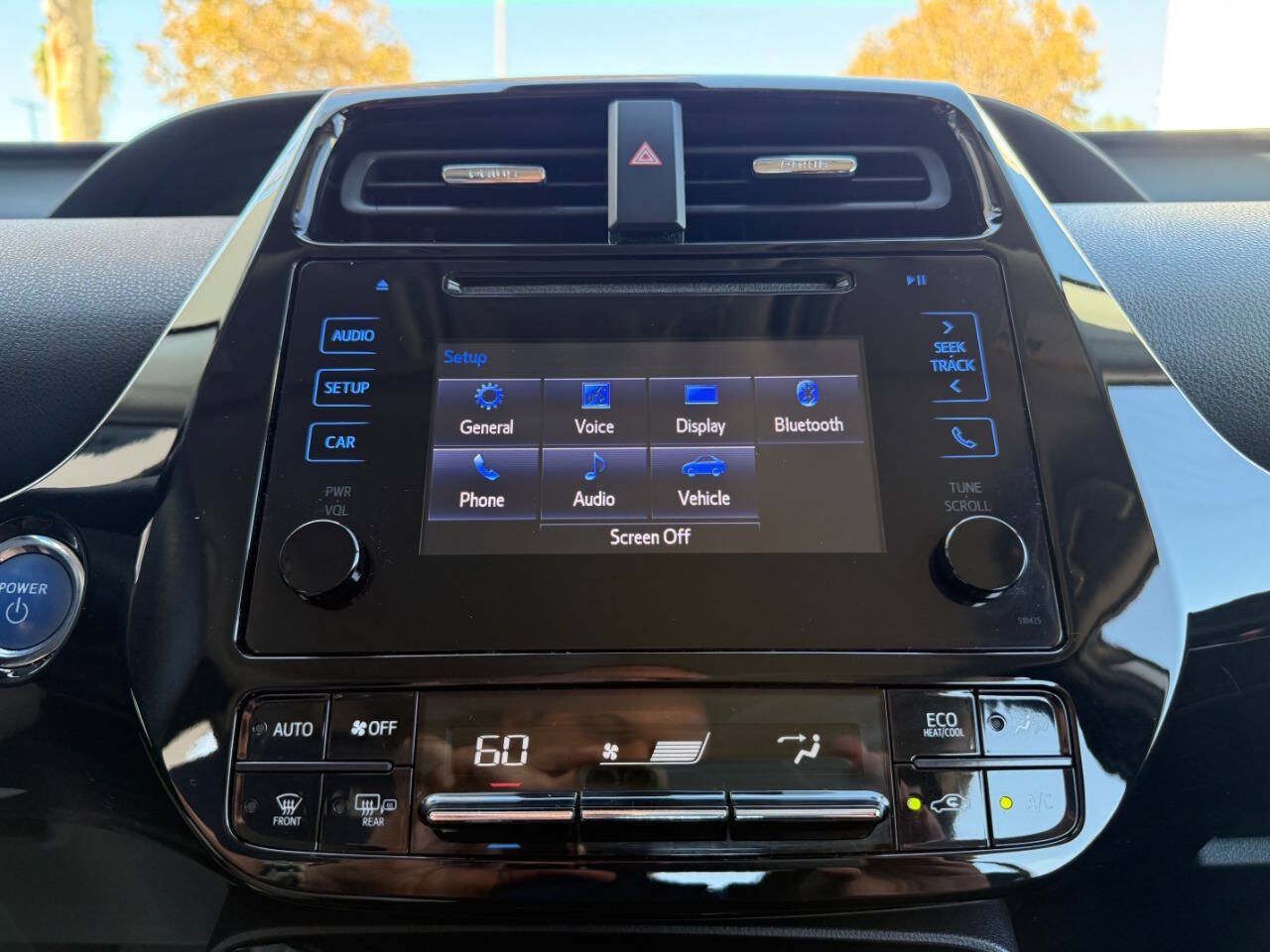 Used 2019 Toyota Prius L Eco FWD image 43