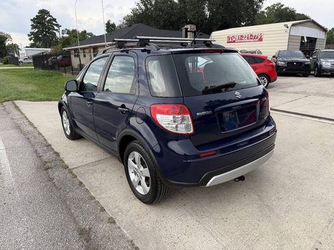 Used 2011 Suzuki SX4 AWD Hatchback image 7