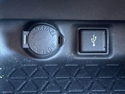 Certified 2022 Toyota RAV4 SE image 19