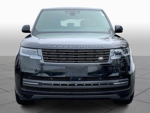 Used 2024 Land Rover Range Rover SE image 4