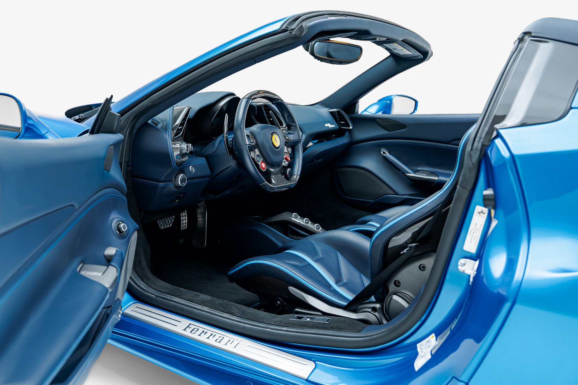 Used 2019 Ferrari 488 Spider RWD image 3