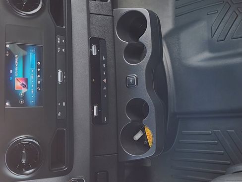 Used 2023 Mercedes-Benz Sprinter 2500 image 16