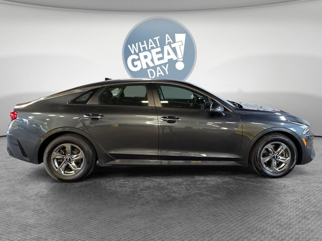 Used 2021 Kia K5 LXS FWD image 2