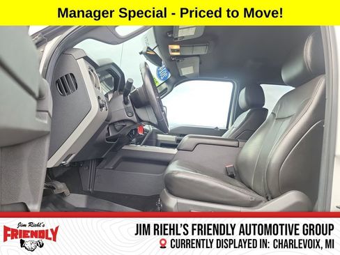 Used 2014 Ford F350 Lariat w/ Lariat Interior Package image 9