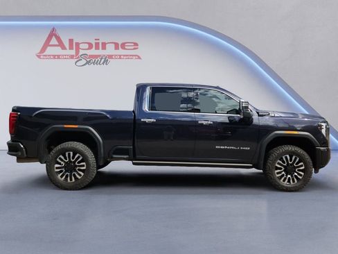 Certified 2024 GMC Sierra 2500 Denali Ultimate AWD/4WD image 6