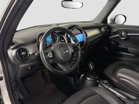 Used 2024 MINI Cooper Convertible FWD image 9