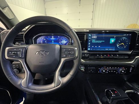 Used 2023 Chevrolet Silverado 1500 RST w/ Z71 Off-Road Package image 38