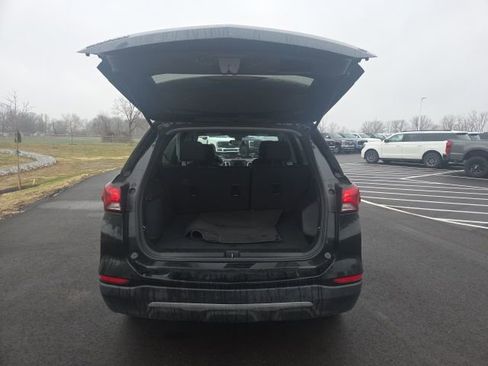 Used 2024 Chevrolet Equinox LT FWD image 11