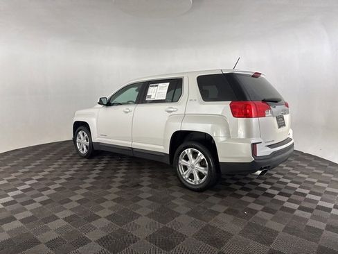 Used 2017 GMC Terrain SLE image 8