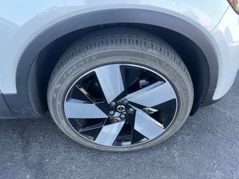 Used 2023 Volvo C40 P8 Recharge Ultimate AWD/4WD image 13