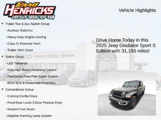 Used 2025 Jeep Gladiator Sport AWD/4WD image 4