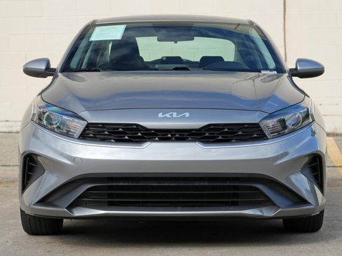 Used 2022 Kia Forte LXS FWD image 6
