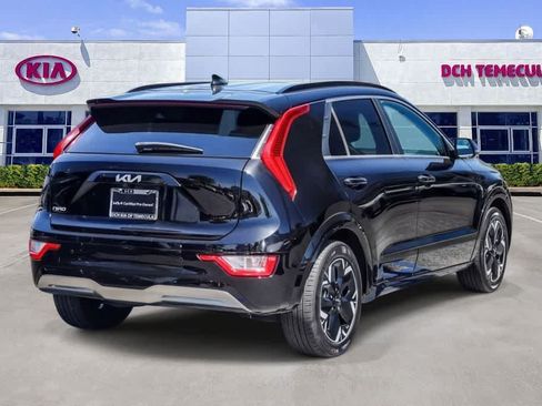 Certified 2024 Kia Niro Wind FWD image 4