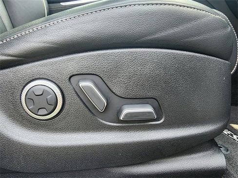 Used 2022 Genesis GV80 3.5T Advanced + image 30