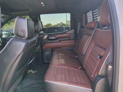 Used 2024 GMC Sierra 1500 Denali Ultimate image 15