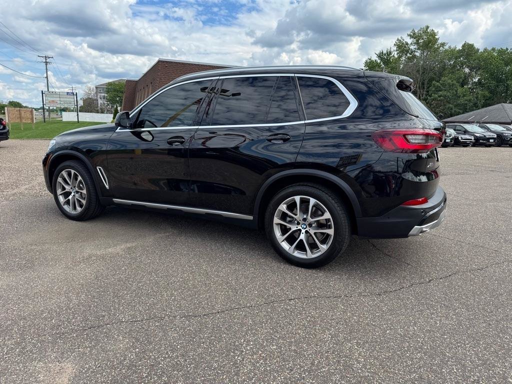 Used 2022 BMW X5 xDrive40i w/ Premium Package AWD/4WD image 8