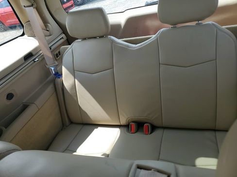 Used 2008 Cadillac SRX w/ Utility Package RWD image 8
