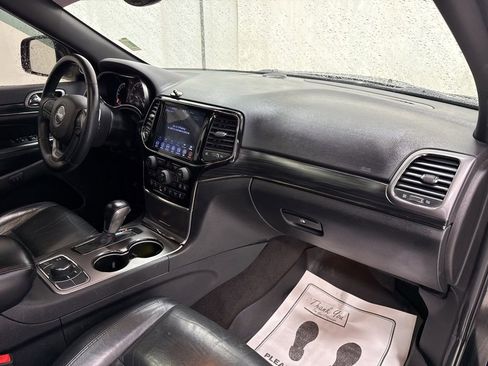 Used 2019 Jeep Grand Cherokee Limited X image 10