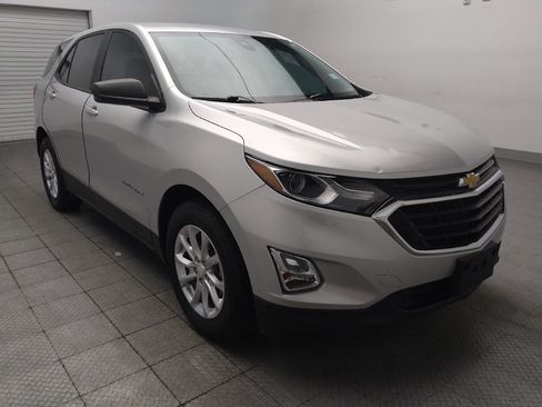 Used 2021 Chevrolet Equinox LS w/ LS Convenience Package FWD image 13