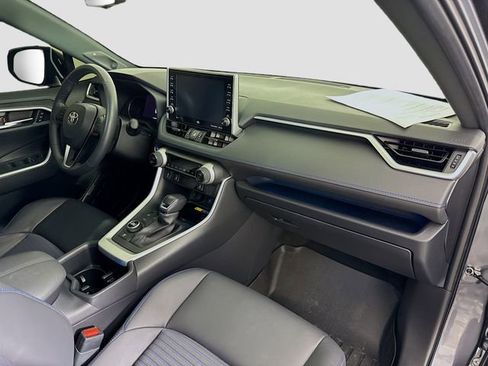 Used 2022 Toyota RAV4 XSE image 28