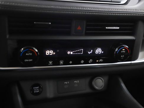 Used 2026 Nissan Rogue SV image 23